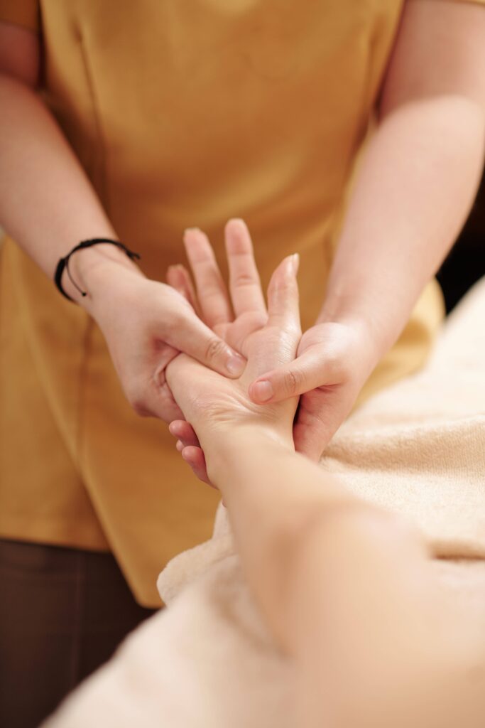 massage therapy - Hope Wellness massage therapy session at hope wellness centre