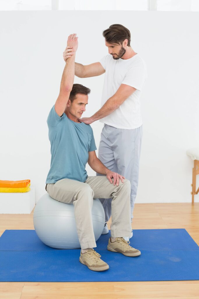 Sports injury physiotherapy in Milton – rehab exercises for athlete recovering from ACL injury